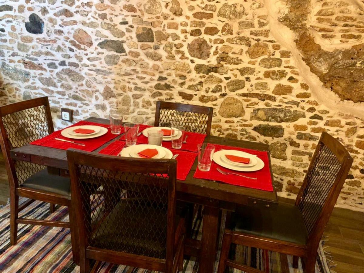 Areti'S Traditional House Apollona エクステリア 写真